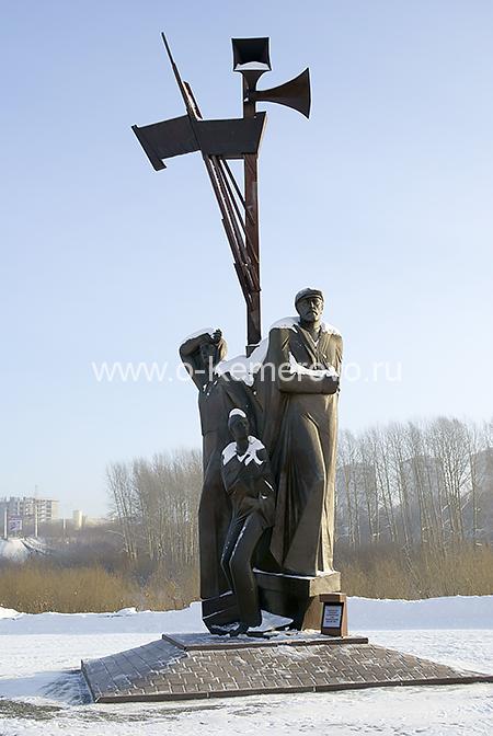 Памятник труженикам тыла. Кемерово