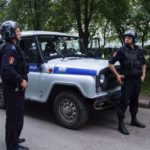 22062020rosgvardejjcy_zaderzhali_podozrevaemykh_kotorye_izbili_posetitelejj_magazina-e1592886536118.jpg