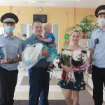 28.07.21_kemerovo_policeyskie_pomogli_doehat_v_roddom_11-800×600.jpg