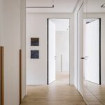 Скрытые межкомнатные двери: как сэкономить пространство и создать интерьер в стиле минимализма 5349113