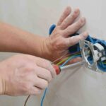 Как происходит установка розеток: основные этапы и важные моменты установка-розеток-и-выключателей-1024×683